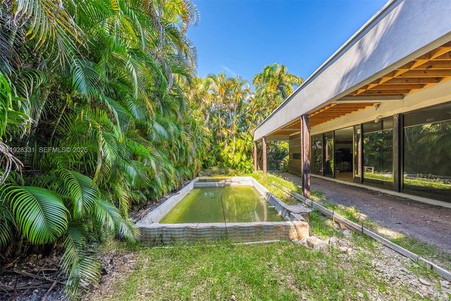 19610 NE 19th Pl, Miami, FL 33179