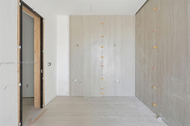 19610 NE 19th Pl, Miami, FL 33179