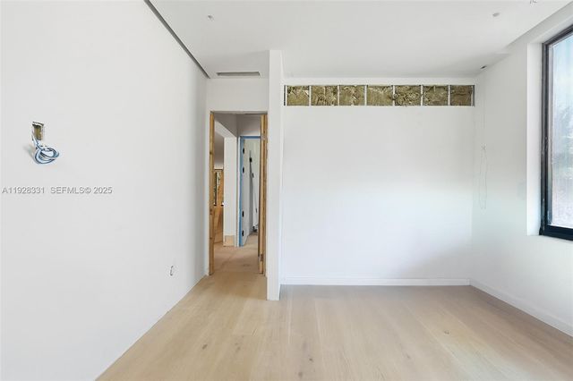 19610 NE 19th Pl, Miami, FL 33179