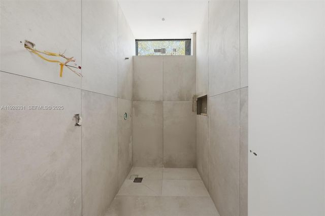 19610 NE 19th Pl, Miami, FL 33179