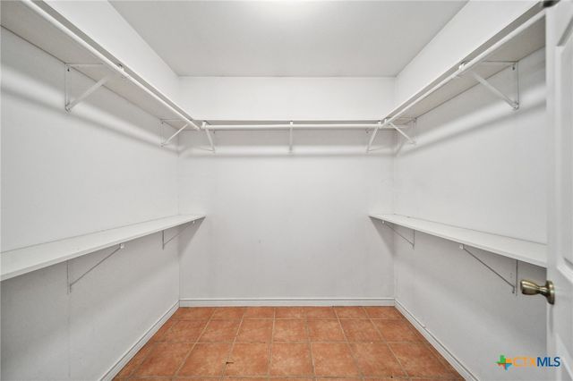 1022 County Road 111, Giddings, TX 78942