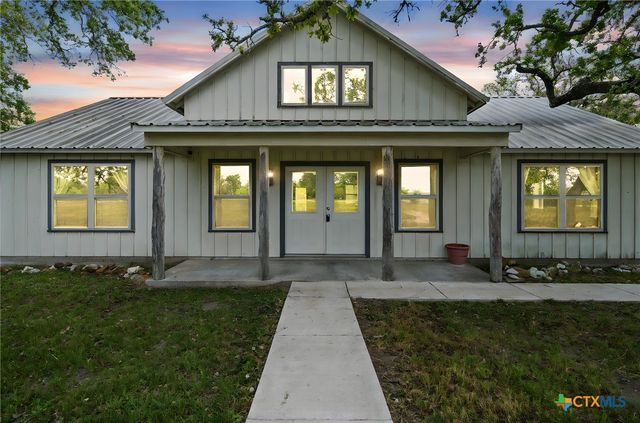 1022 County Road 111, Giddings, TX 78942