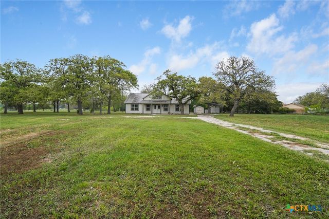 1022 County Road 111, Giddings, TX 78942