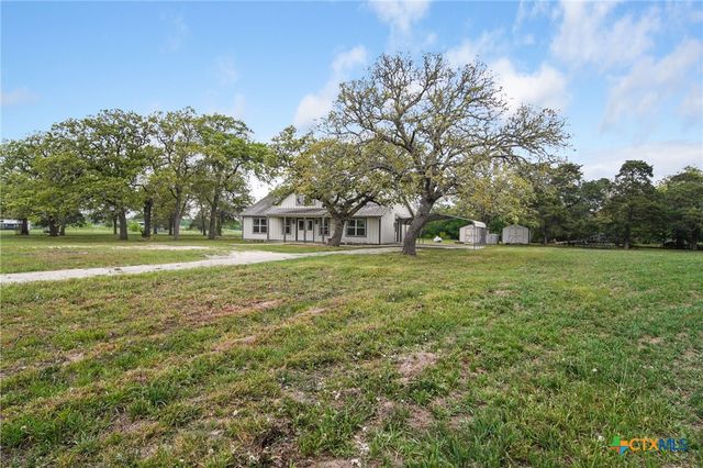 1022 County Road 111, Giddings, TX 78942