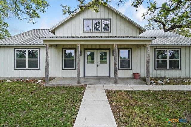 1022 County Road 111, Giddings, TX 78942