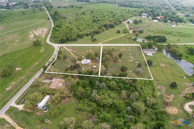 1022 County Road 111, Giddings, TX 78942