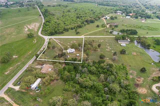 1022 County Road 111, Giddings, TX 78942