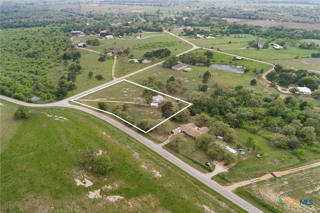 1022 County Road 111, Giddings, TX 78942
