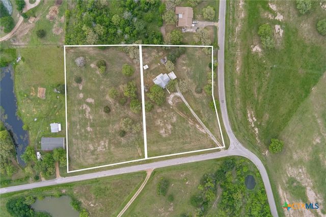 1022 County Road 111, Giddings, TX 78942