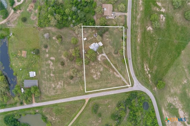 1022 County Road 111, Giddings, TX 78942