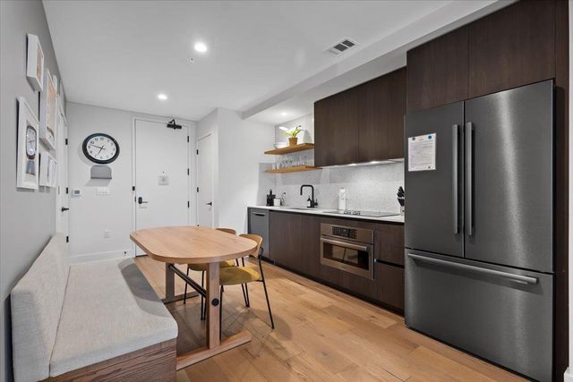 48 East Ave 1207, Austin, TX 78701