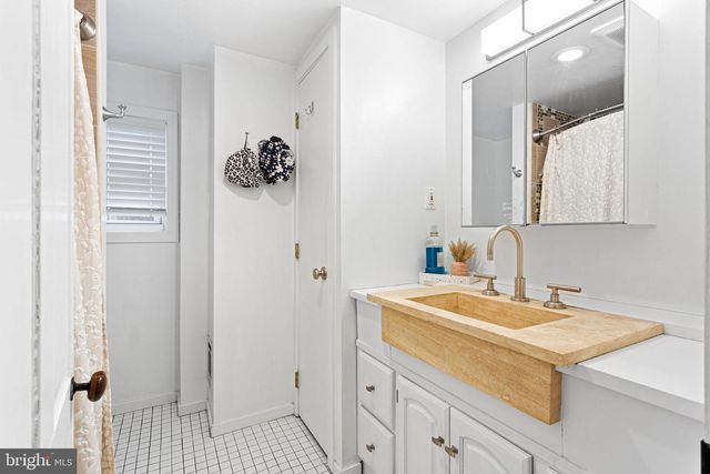 30 POTTER ST, Haddonfield, NJ 08033