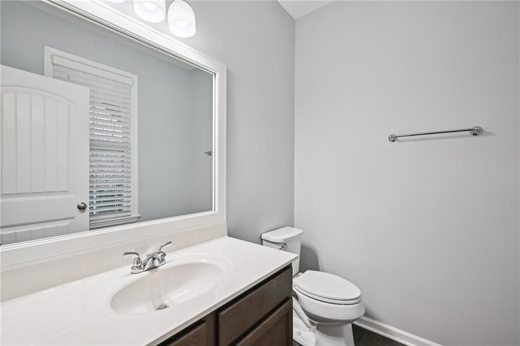 Image 21 of property listing at 1851 Primrose Park Road, Sugar Hill, GA 30518