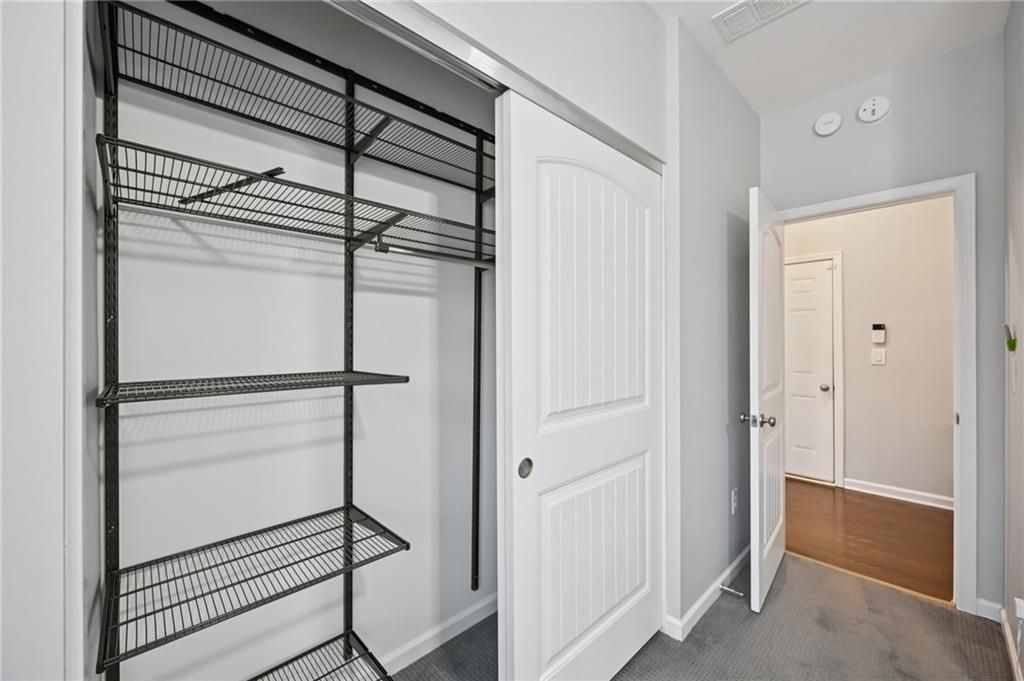 Image 28 of property listing at 1851 Primrose Park Road, Sugar Hill, GA 30518