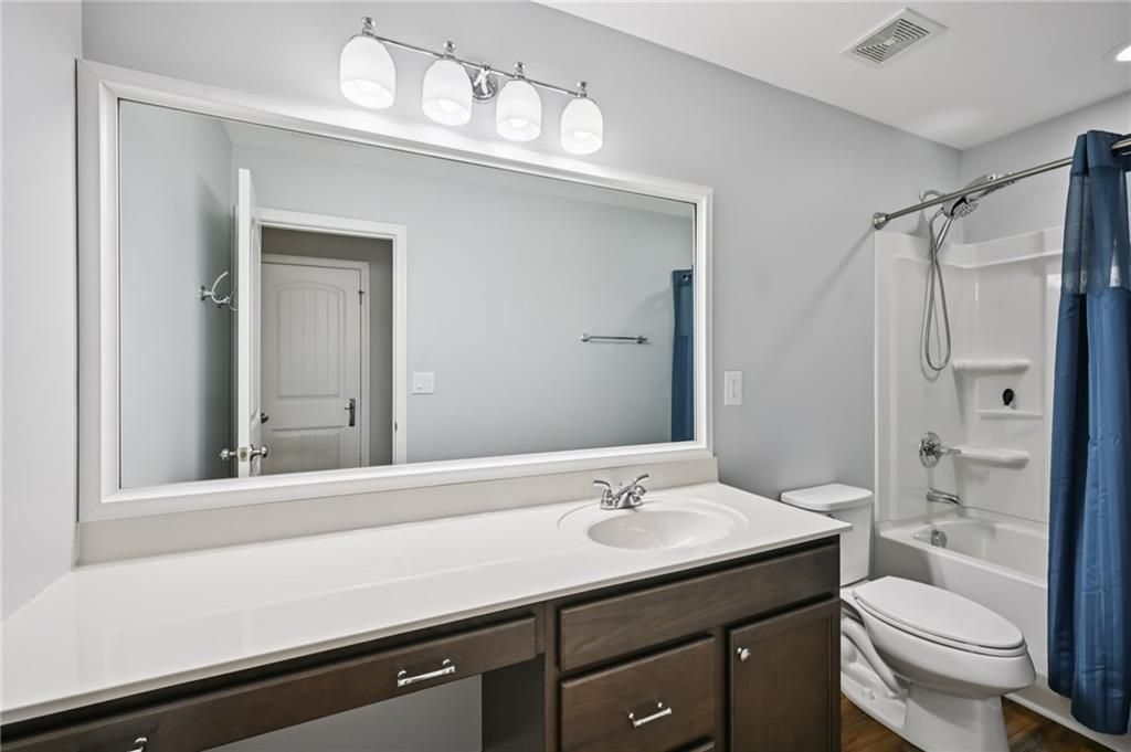 Image 35 of property listing at 1851 Primrose Park Road, Sugar Hill, GA 30518