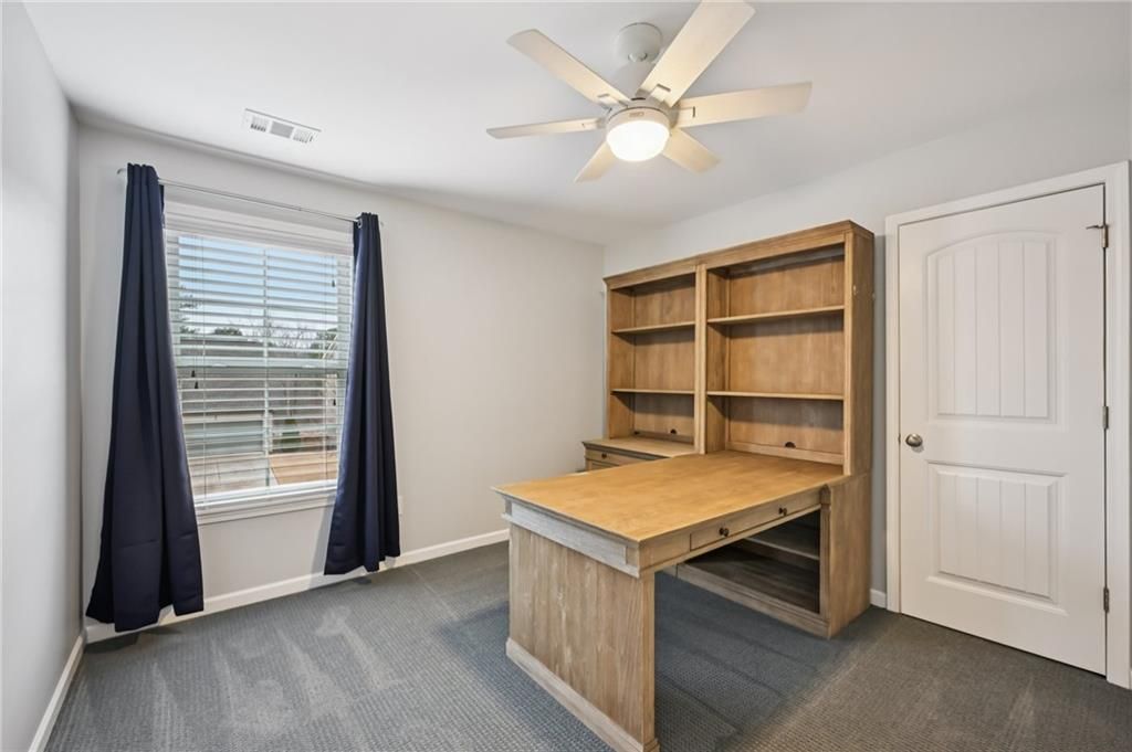 Image 39 of property listing at 1851 Primrose Park Road, Sugar Hill, GA 30518