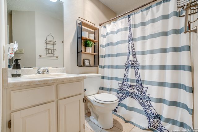 3211 NE Stoney Grove, San Antonio, TX 78247