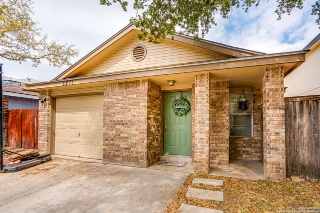 3211 NE Stoney Grove, San Antonio, TX 78247