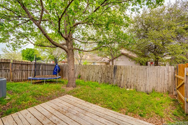 3211 NE Stoney Grove, San Antonio, TX 78247