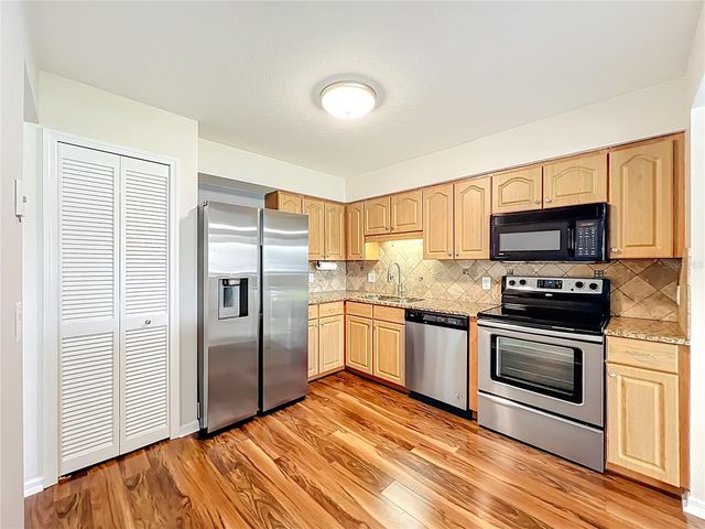 2025 EASTBOURNE WAY 5, Orlando, FL 32812