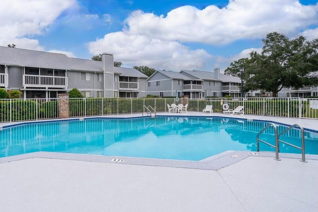 Image 38 of property listing at 2025 EASTBOURNE WAY 5, Orlando, FL 32812