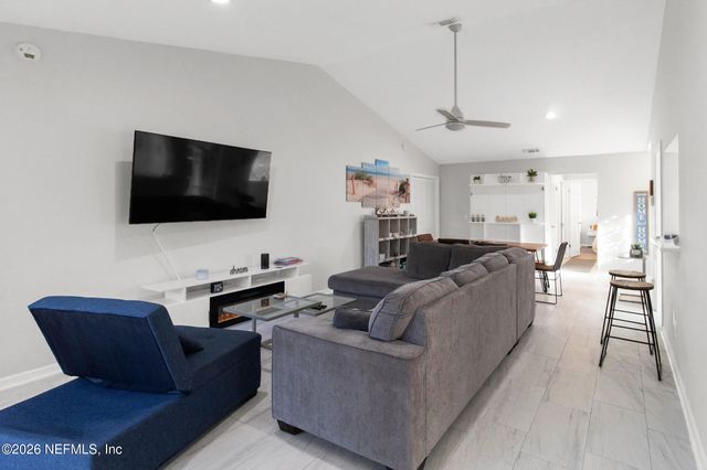 7814 CYPRESS POINT Court, Jacksonville, FL 32256