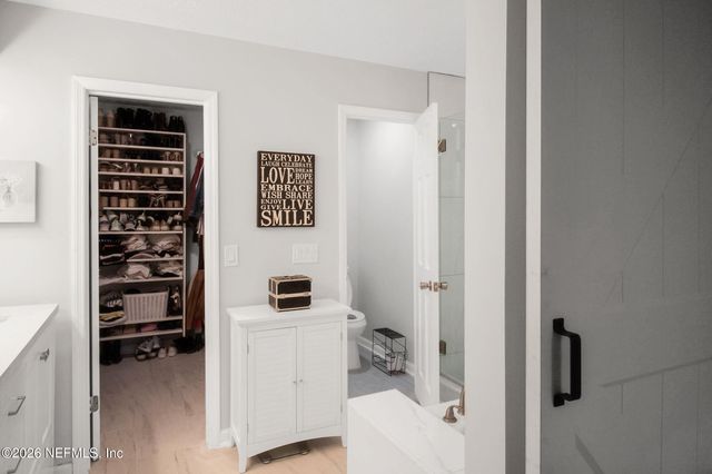 7814 CYPRESS POINT Court, Jacksonville, FL 32256