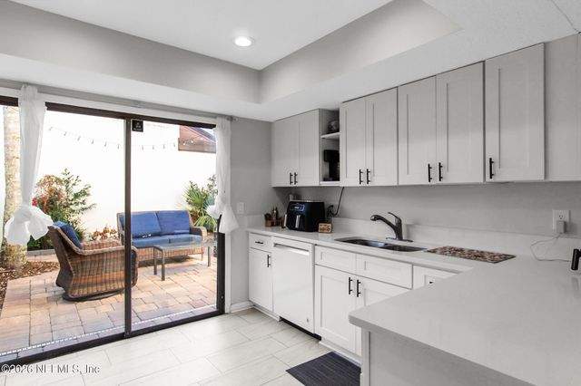 7814 CYPRESS POINT Court, Jacksonville, FL 32256