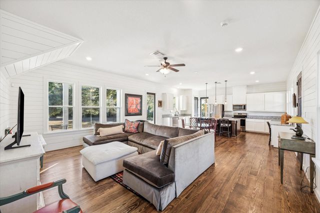 124 Rebekah's Crossing, Round Top, TX 78954
