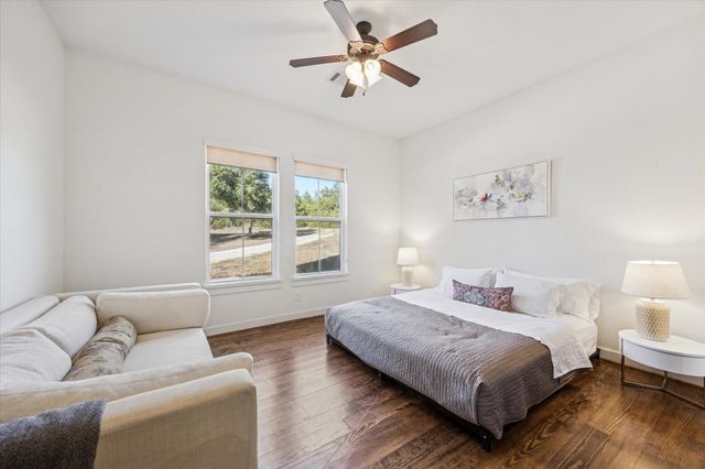 124 Rebekah's Crossing, Round Top, TX 78954