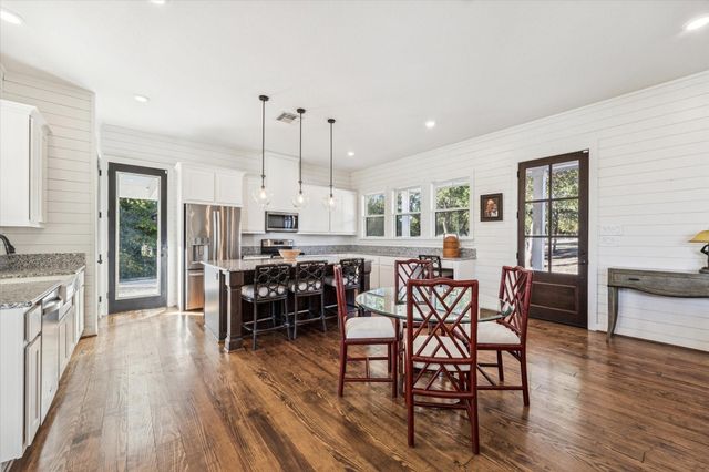 124 Rebekah's Crossing, Round Top, TX 78954