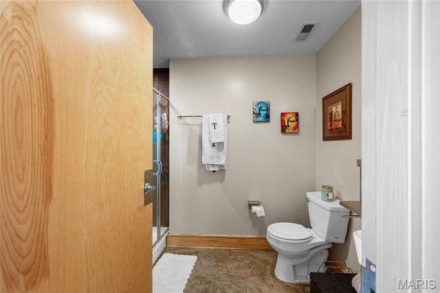 2201 Locust Street 410, St Louis, MO 63103
