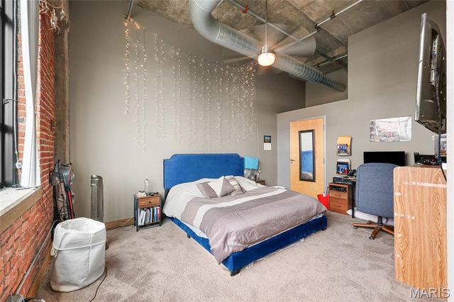 2201 Locust Street 410, St Louis, MO 63103