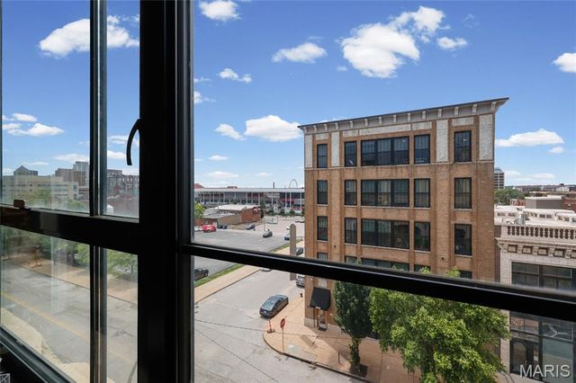 2201 Locust Street 410, St Louis, MO 63103