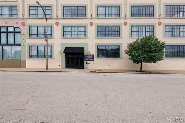 2201 Locust Street 410, St Louis, MO 63103