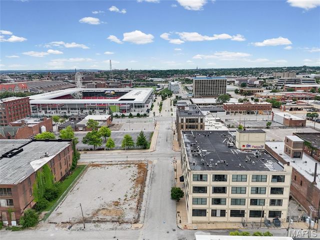 2201 Locust Street 410, St Louis, MO 63103