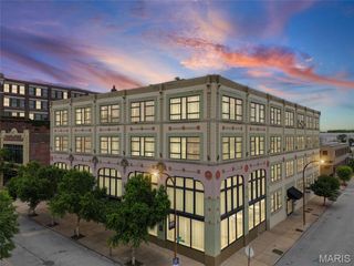 2201 Locust Street 410, St Louis, MO 63103
