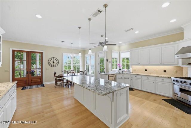 297 Roses Bluff Drive, Madison, MS 39110