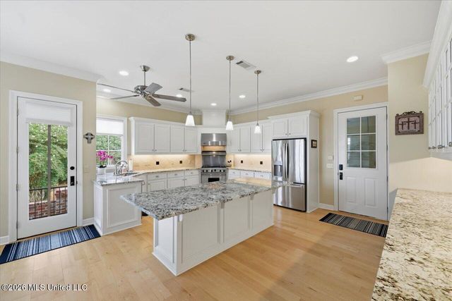 297 Roses Bluff Drive, Madison, MS 39110
