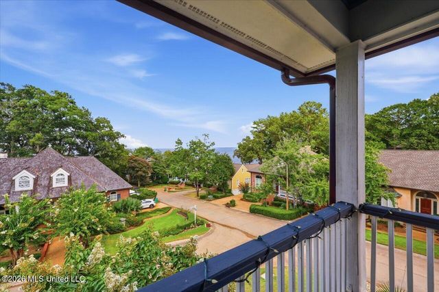 297 Roses Bluff Drive, Madison, MS 39110