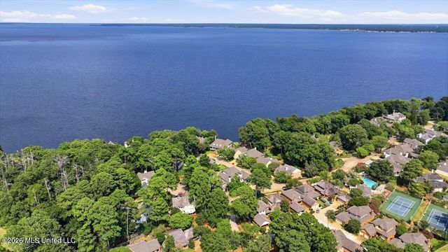 297 Roses Bluff Drive, Madison, MS 39110