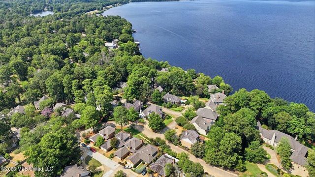 297 Roses Bluff Drive, Madison, MS 39110