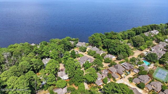 297 Roses Bluff Drive, Madison, MS 39110