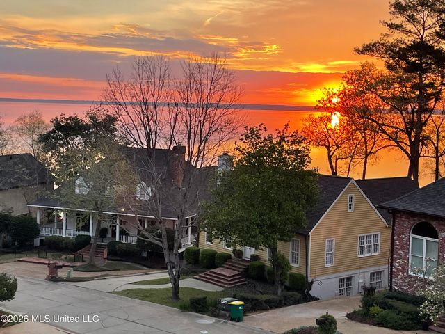 297 Roses Bluff Drive, Madison, MS 39110