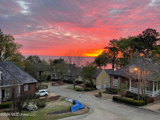 297 Roses Bluff Drive, Madison, MS 39110