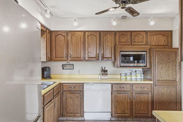 51 Stonemont Road, Blue Eye, MO 65611