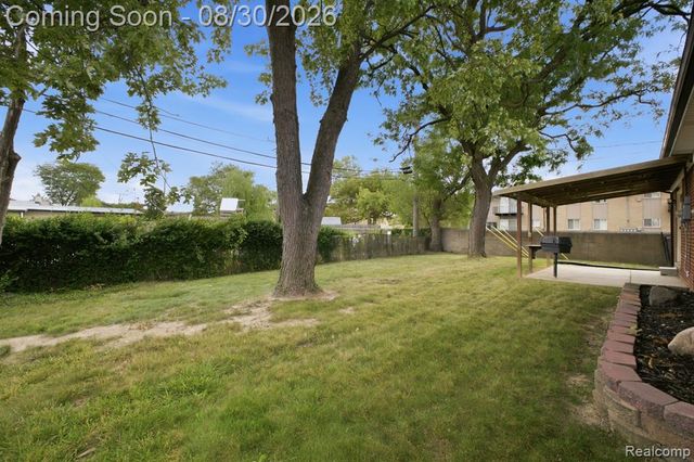 618 N Inkster Road, Dearborn Heights, MI 48127