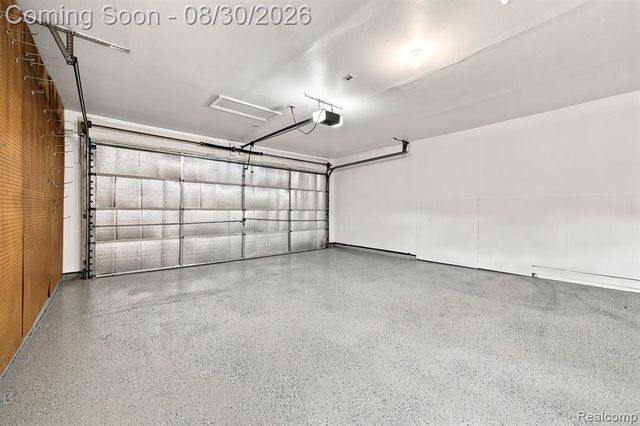 618 N Inkster Road, Dearborn Heights, MI 48127