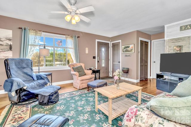 1195 Hendersonville Highway, Pisgah Forest, NC 28768
