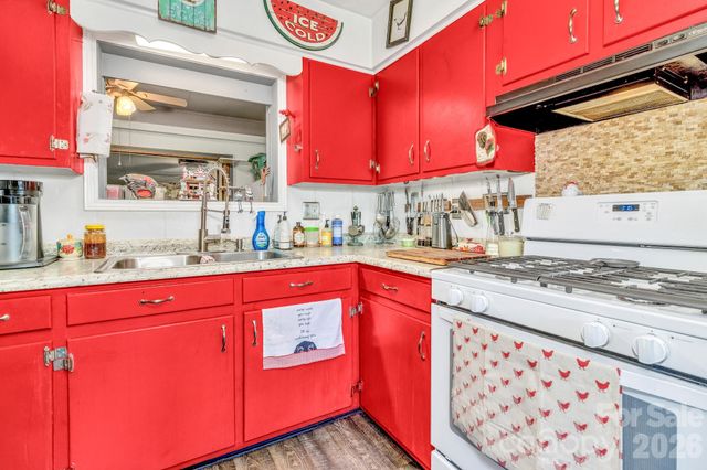1195 Hendersonville Highway, Pisgah Forest, NC 28768